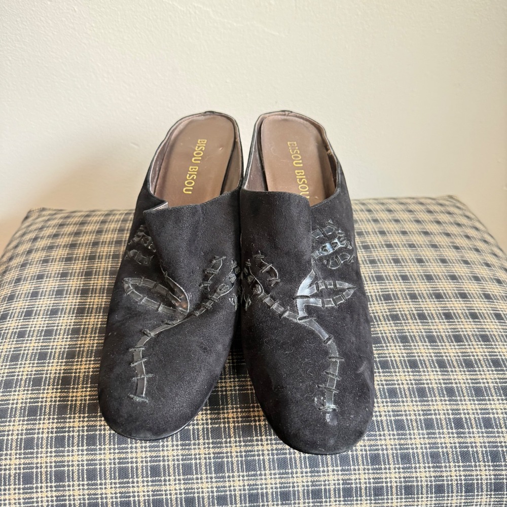 Bisou Bisou Whipstitch Suede Heeled Mules Size 9.5 Black
